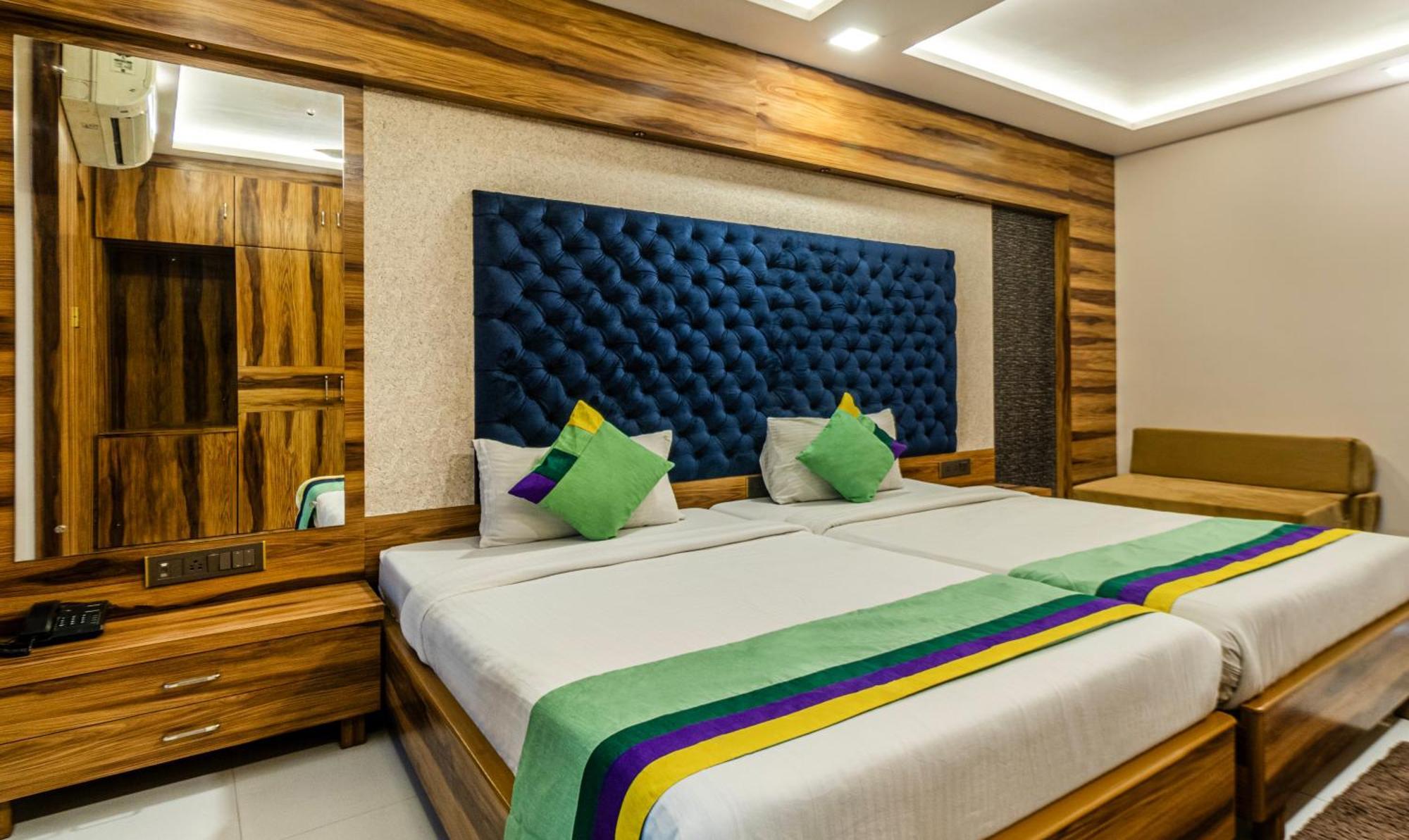 Hotel Orion Crystal Kalkata Exteriér fotografie